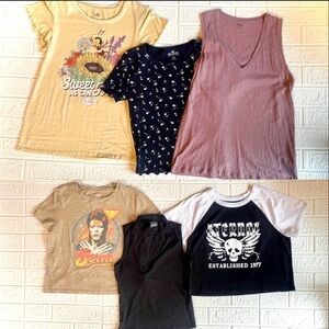 🍎BUNDLE🍏 6 Women’s XS-M Casual Tops Tees